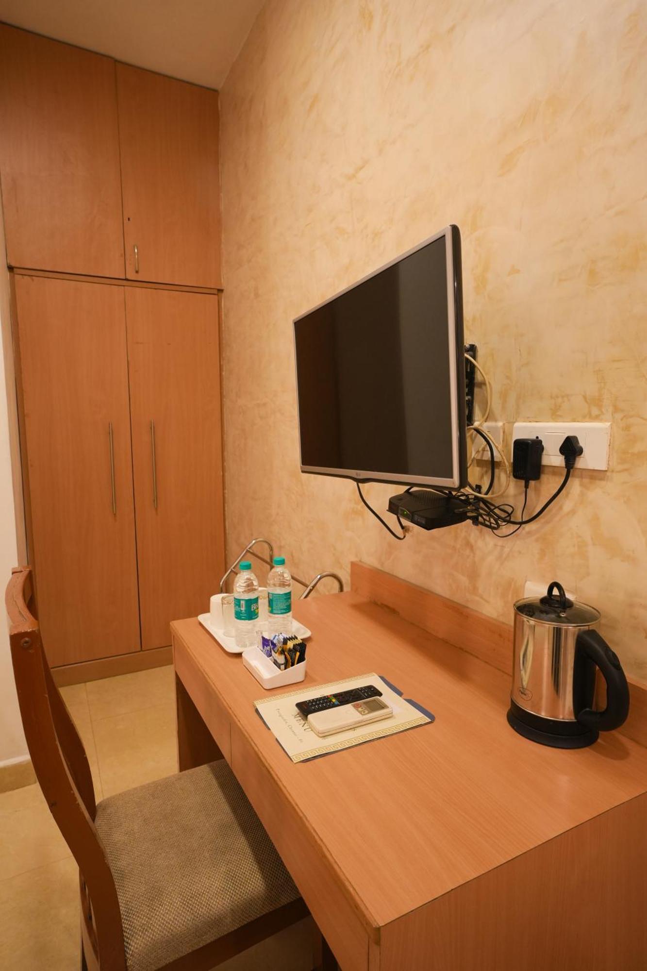 Avenue 11 Boutique Residences, Poes Garden Chennai Zewnętrze zdjęcie
